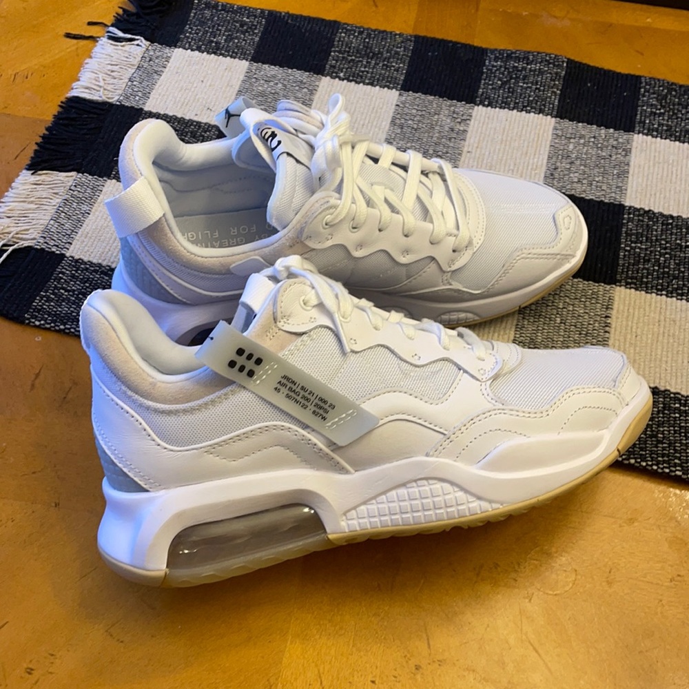 Jordan MA2 White Sesame Sneaker (Men’s size 8) (Women’s size 10)